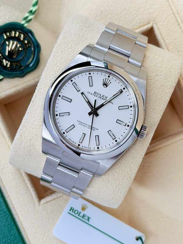 Rolex Oyster Perpetual 39 White 2018