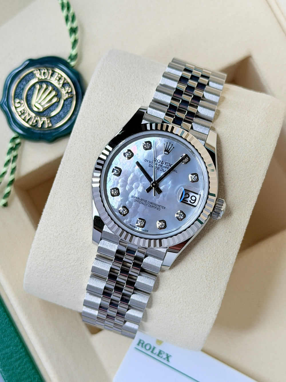 Rolex Datejust 31 Mother of Peal Fluted Jubilee 2026