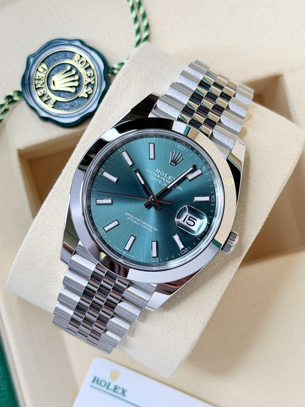Rolex Datejust 41 Mint Green, Smooth Jubilee 2026